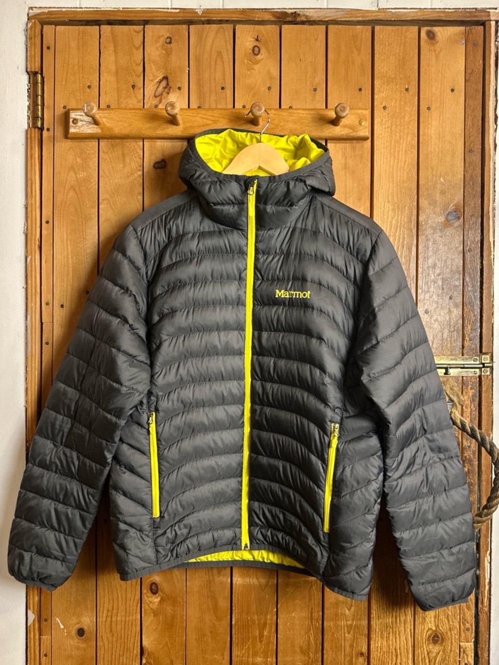 Marmot Tullus Down Jacket in Charcoal with Neon Yellow Accents Men’s Medium